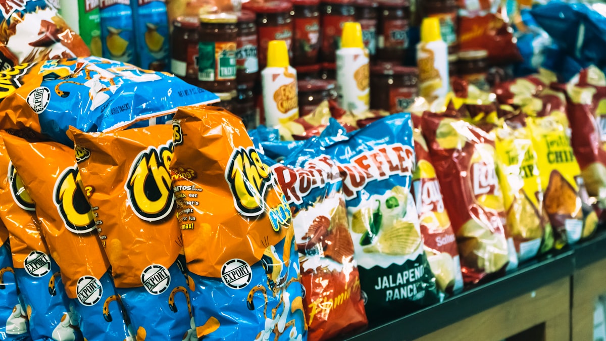Trans fats and hydrogenated oils found in margarine and processed snacks